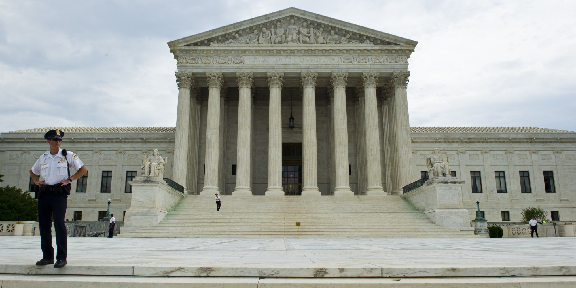 The US Supreme Court is seen in this June 19, 2014 photo in Washington, DC. AFP PHOTO / Karen BLEIER (Photo credit should read KAREN BLEIER/AFP/Getty Images)