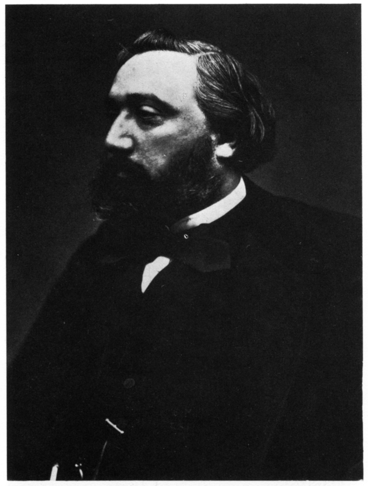 Léon_Gambetta_1870_Nadar